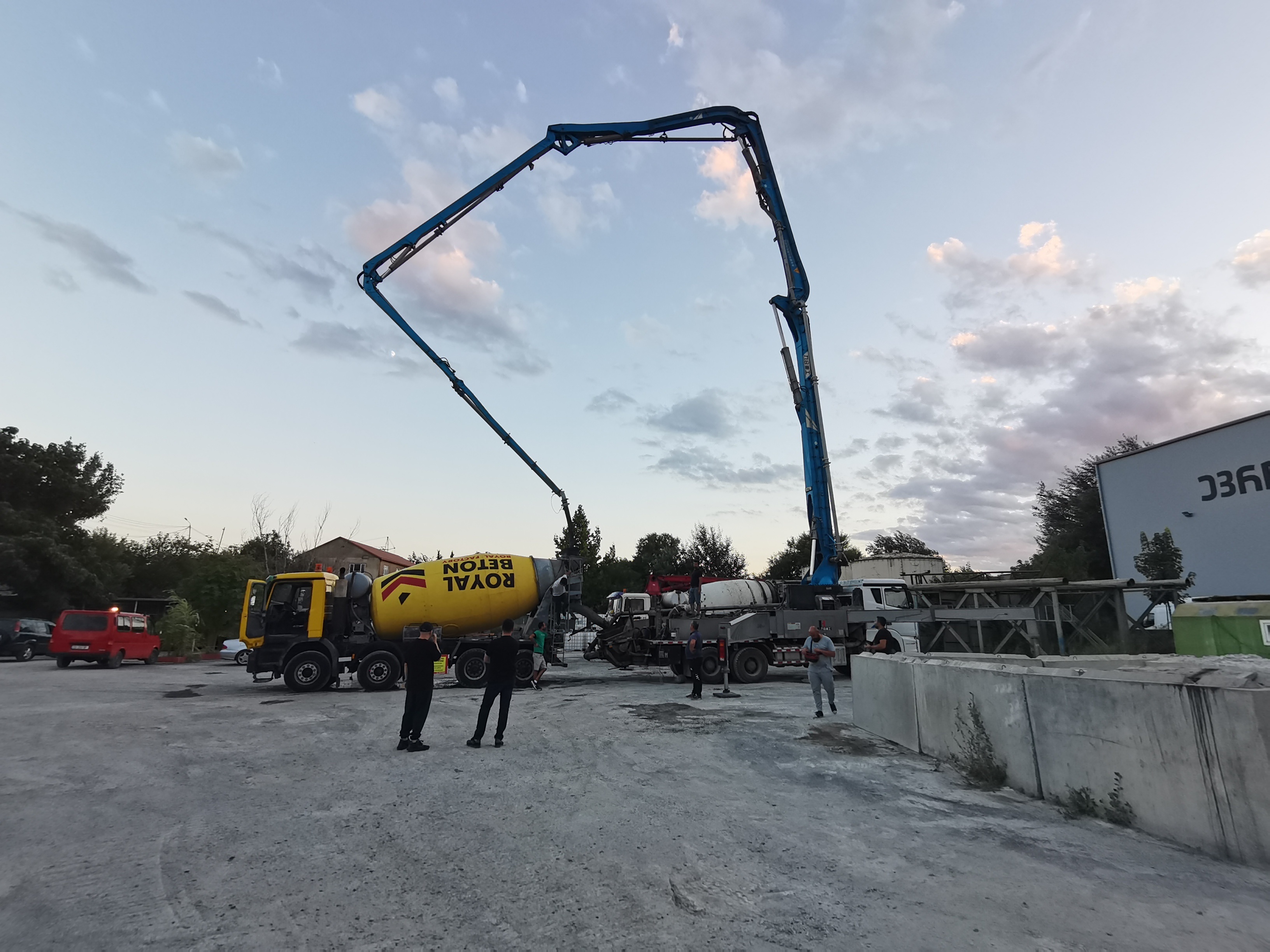 格魯吉亞泵車施工現場